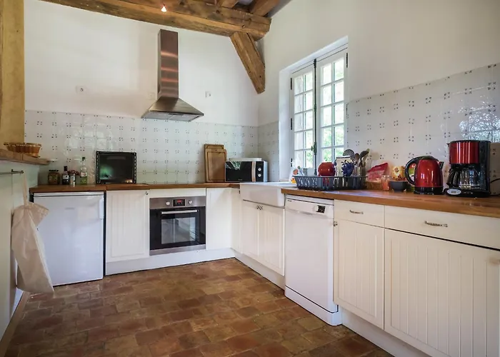 Semesterbostad Historic Saint-aignan By *